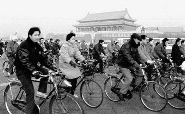 六七十年代的出行停車