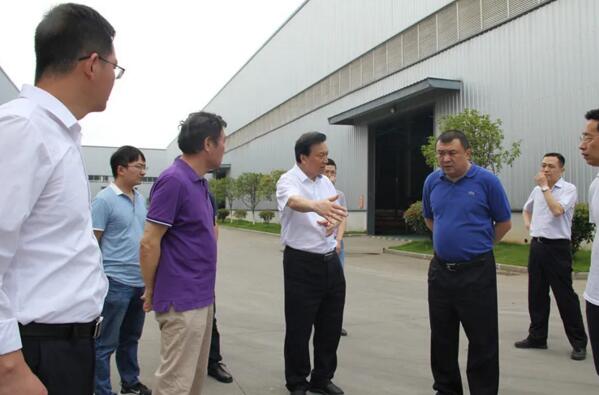 南昌市副市長、公安局局長萬秀奇就警企合作提出指導(dǎo)性意見