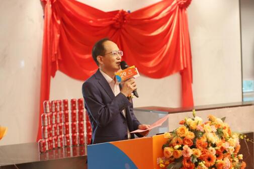 龍華區(qū)副區(qū)長(zhǎng)陳建民首先對(duì)捷順科技入駐龍華表示熱烈歡迎與祝賀