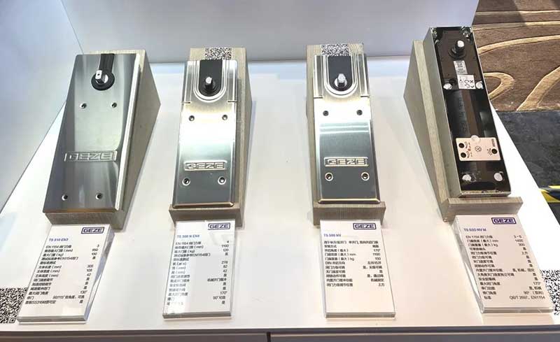 展臺(tái)展示