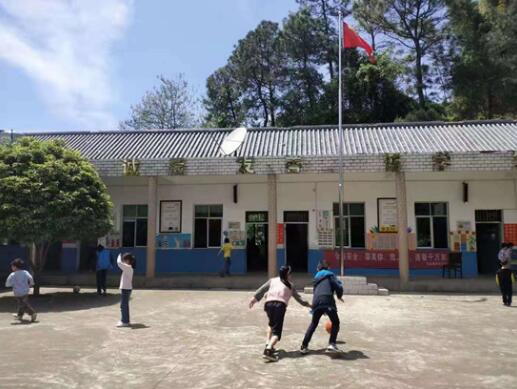 大愛無邊|堅(jiān)朗對11所學(xué)校進(jìn)行了捐資援建 