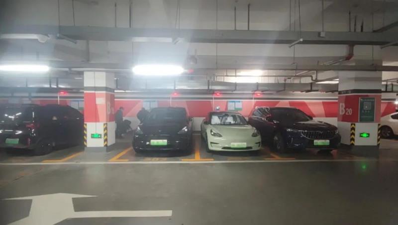 南京蘇寧慧谷上線捷順科技充電樁+運營增收方案，停充一體助力增收35%