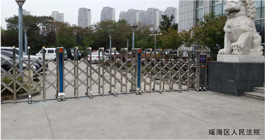瑤海區(qū)人民法院伸縮門工程案例 - 中出網(wǎng)-智能出入口門戶
