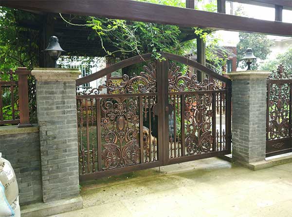 鋁藝大門