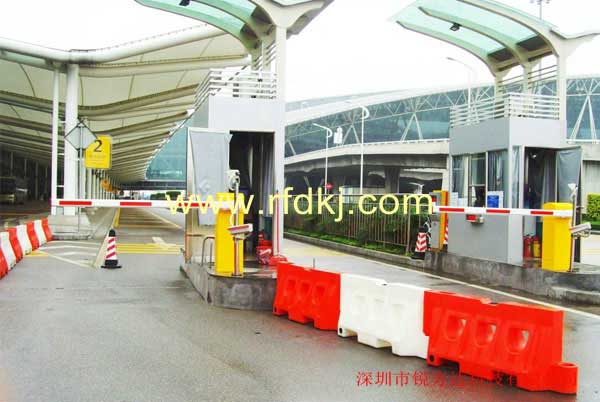 廣州白云國際機場B區(qū)停車場管理系統(tǒng)案例 - 中出網(wǎng)-智能出入口門戶