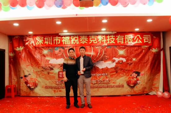 劉總與供應商合影