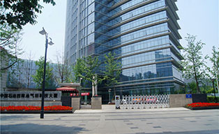 中國(guó)石油西南油氣田科技大廈伸縮門(mén)工程案例 - 中出網(wǎng)-智能出入口門(mén)戶(hù)