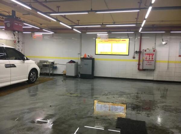 車牌識(shí)別相機(jī)應(yīng)用于門店內(nèi)