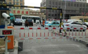 鐵嶺昌圖恒晟花園小區(qū)車牌識別系統(tǒng)案例 - 中出網(wǎng)-智能出入口門戶