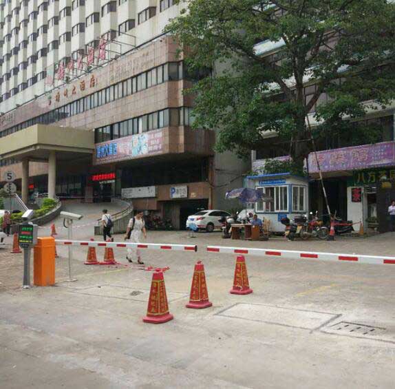 梧州大酒店車牌識別系統(tǒng)案例 - 中出網(wǎng)-智能出入口門戶