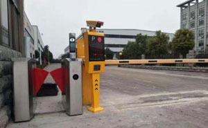山東省滕州市科利機(jī)電車(chē)牌識(shí)別系統(tǒng)案例 - 中出網(wǎng)-智能出入口門(mén)戶(hù)