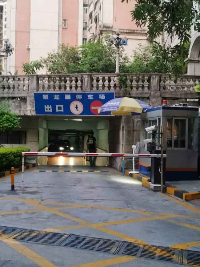 深圳聚龍居車牌識別系統案例 - 中出網-智能出入口與停車充電門戶