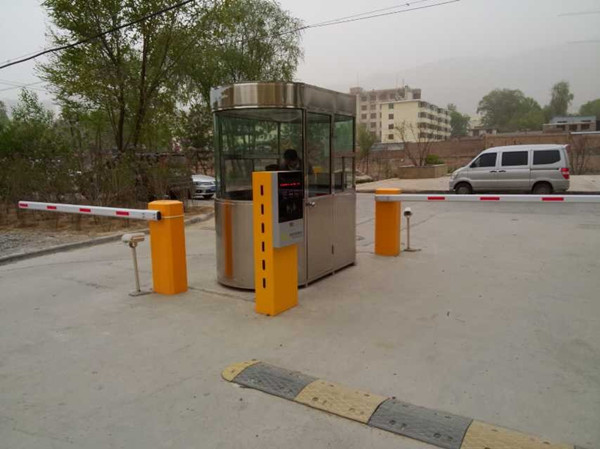 西寧市林業(yè)小區(qū)停車場系統(tǒng)案例 - 中出網(wǎng)-智能出入口門戶