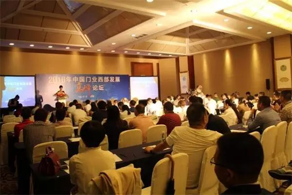 山東銳澤榮獲行業(yè)自動(dòng)門類制造及安裝兩項(xiàng)二級(jí)企業(yè)資質(zhì)