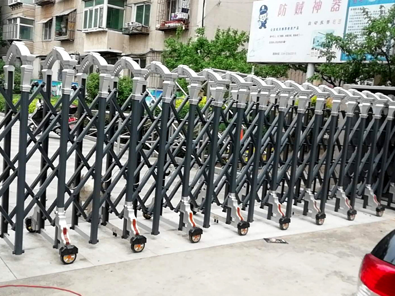 電動門案例 - 中出網(wǎng)-智能出入口與停車充電門戶