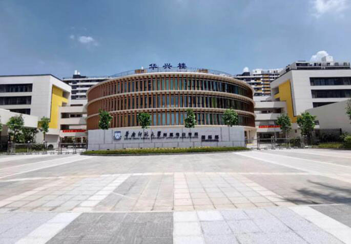 華南師范大學(xué) - 中出網(wǎng)-智能出入口門戶