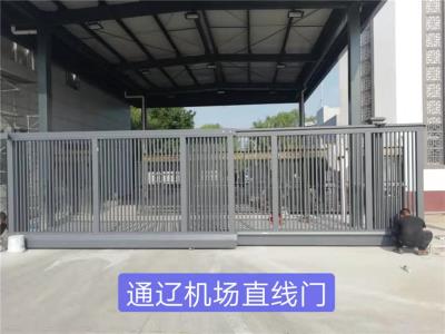 通遼機場直線門