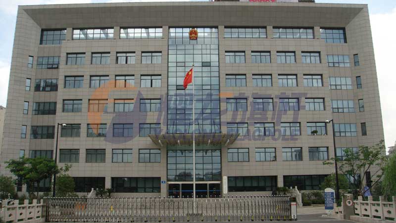 無錫市北塘區(qū)人民法院旗桿案例 - 中出網(wǎng)-智能出入口門戶