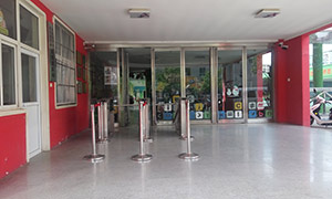 航星幼兒園通道閘安裝 - 中出網-智能出入口門戶