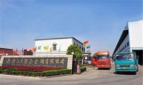 嘉善大隆合金鋼伸縮門(mén)案例 - 中出網(wǎng)-智能出入口門(mén)戶