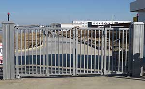 新疆新特新能建材有限公司智能無(wú)軌懸浮門工程案例 - 中出網(wǎng)-智能出入口門戶