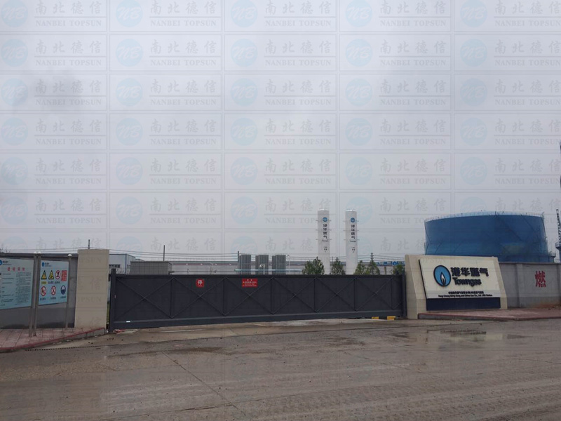 港華燃?xì)?818-LP智能安全伸縮平移門(mén)工程案例 - 中出網(wǎng)-智能出入口與停車(chē)充電門(mén)戶