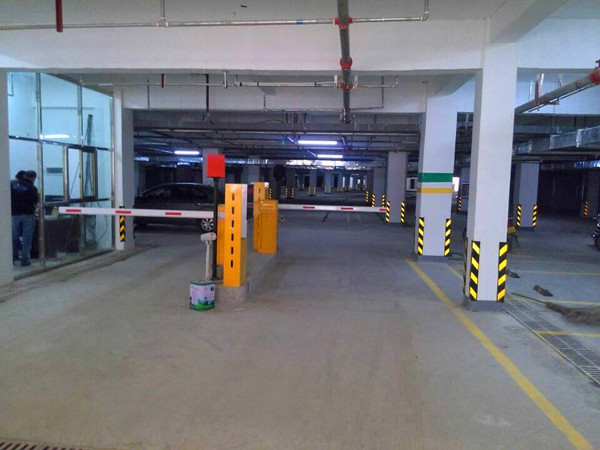 九江溫泉鎮(zhèn)停車場系統工程案例 - 中出網-智能出入口門戶