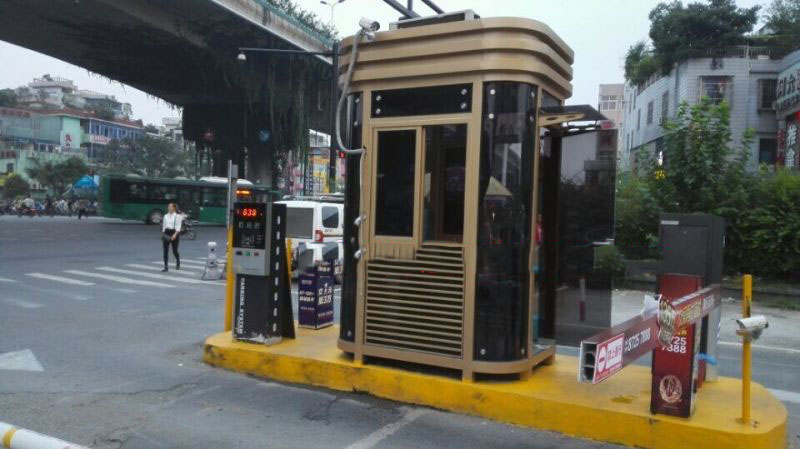 杭州城北電腦城停車收費系統(tǒng)案例 - 中出網(wǎng)-智能出入口門戶