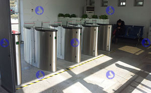 南京熊貓洗衣機工廠通道閘案例 - 中出網(wǎng)-智能出入口門戶