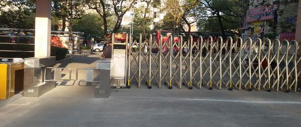 桂林陸軍學院電動伸縮門案例 - 中出網(wǎng)-智能出入口門戶