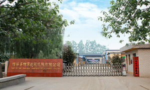 陽谷景陽崗建筑機械公司伸縮門案例 - 中出網(wǎng)-智能出入口門戶