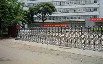 電動伸縮門