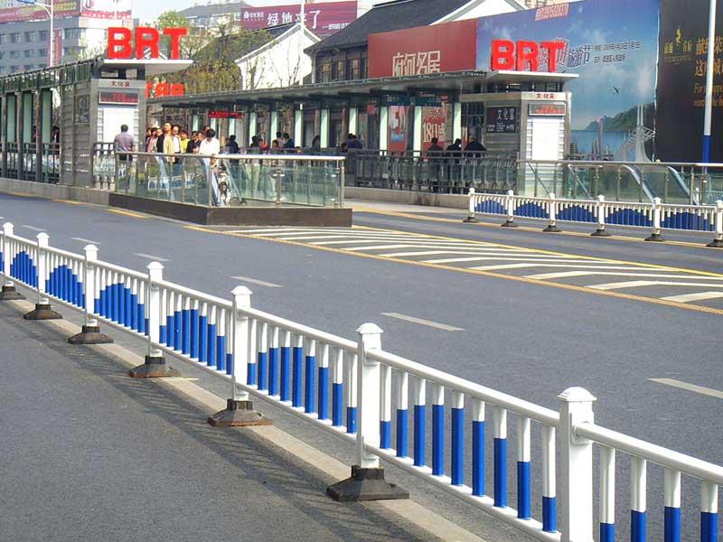 交通護(hù)欄