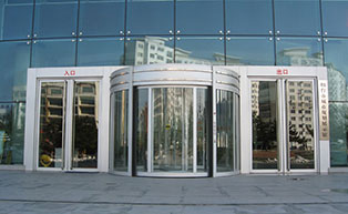 山東煙臺市城市規(guī)劃展覽館旋轉門工程案例