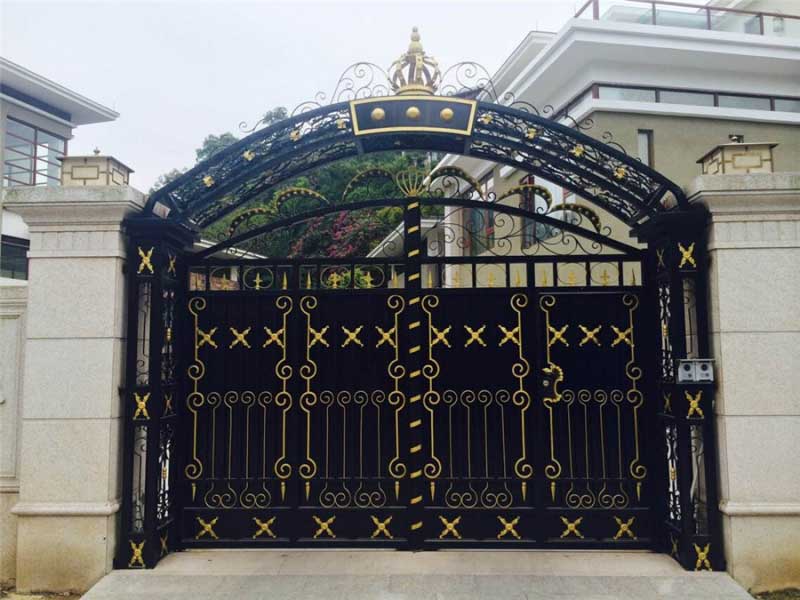 僑建御溪谷別墅鐵藝大門案例 - 中出網(wǎng)-智能出入口門戶
