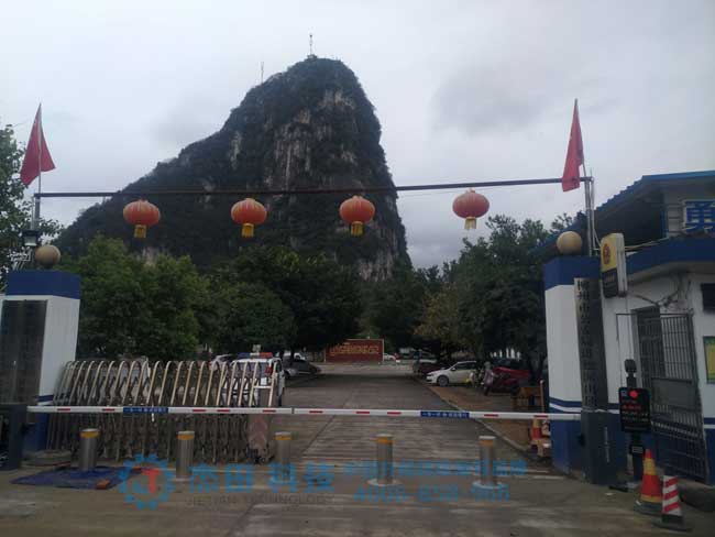 廣西柳州進德派出所升降柱案例 - 中出網(wǎng)-智能出入口門戶