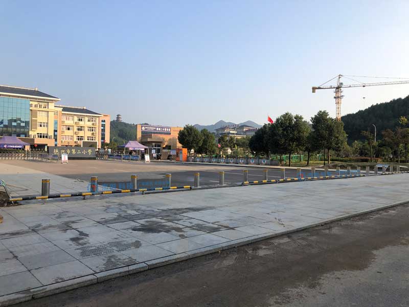 江西德興第二小學(xué)升降柱項(xiàng)目 - 中出網(wǎng)-智能出入口門(mén)戶