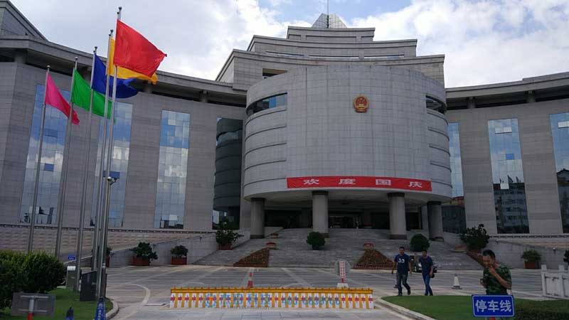 云南省人大路障機案例 - 中出網(wǎng)-智能出入口門戶