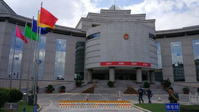 云南省人大路障機案例 - 中出網(wǎng)-智能出入口門戶