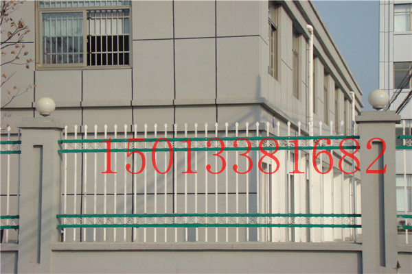 廠房圍墻鋅鋼欄桿 河源服務區(qū)金屬護欄定做 韶關變電箱圍欄