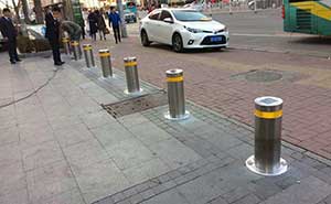 大連市甘井子區(qū)某機(jī)關(guān)單位項(xiàng)目升降柱案例 - 中出網(wǎng)-智能出入口門(mén)戶