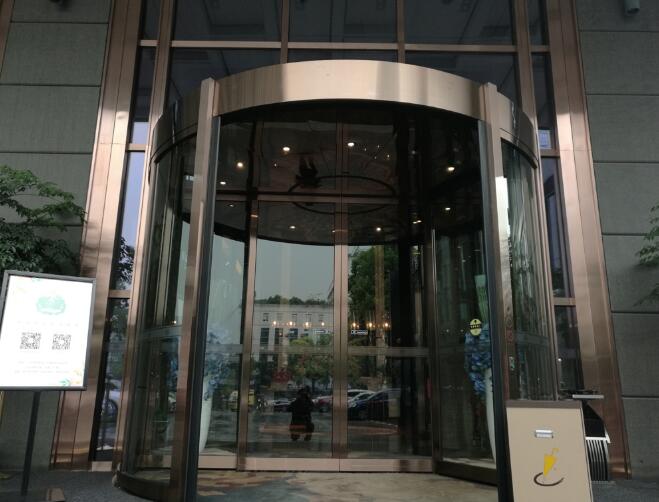 成都圖騰鉑金酒店自動門案例 - 中出網(wǎng)-智能出入口門戶