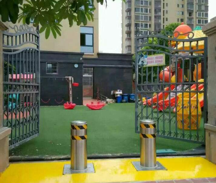 幼兒園門口升降柱案例 - 中出網(wǎng)-智能出入口門戶