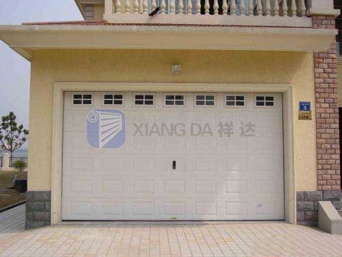 翻板車庫(kù)門