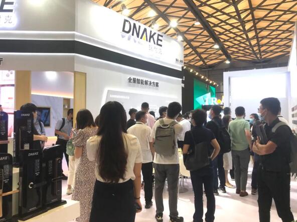 狄耐克攜全屋智能、可視對講、新風(fēng)系統(tǒng)、智能鎖 等相關(guān)方案與產(chǎn)品亮相