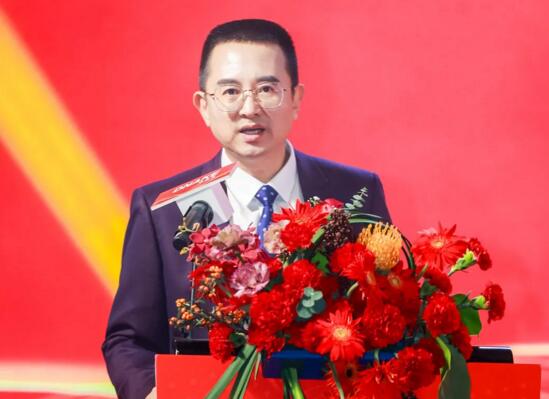 狄耐克董事長、總經(jīng)理 繆國棟