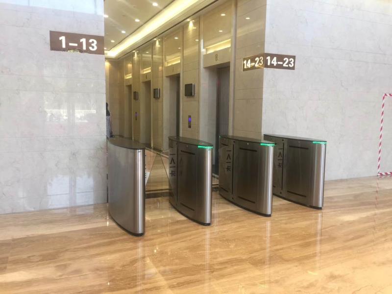 福州市晉安區(qū)福晟大廈翼閘案例 - 中出網(wǎng)-智能出入口門(mén)戶