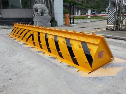 破胎器 - 破胎路障機(jī)