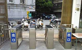 南海機(jī)關(guān)游泳場(chǎng)人行通道閘工程案例