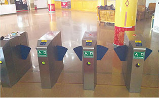 清遠(yuǎn)盈盞酒店人行通道閘工程案例
